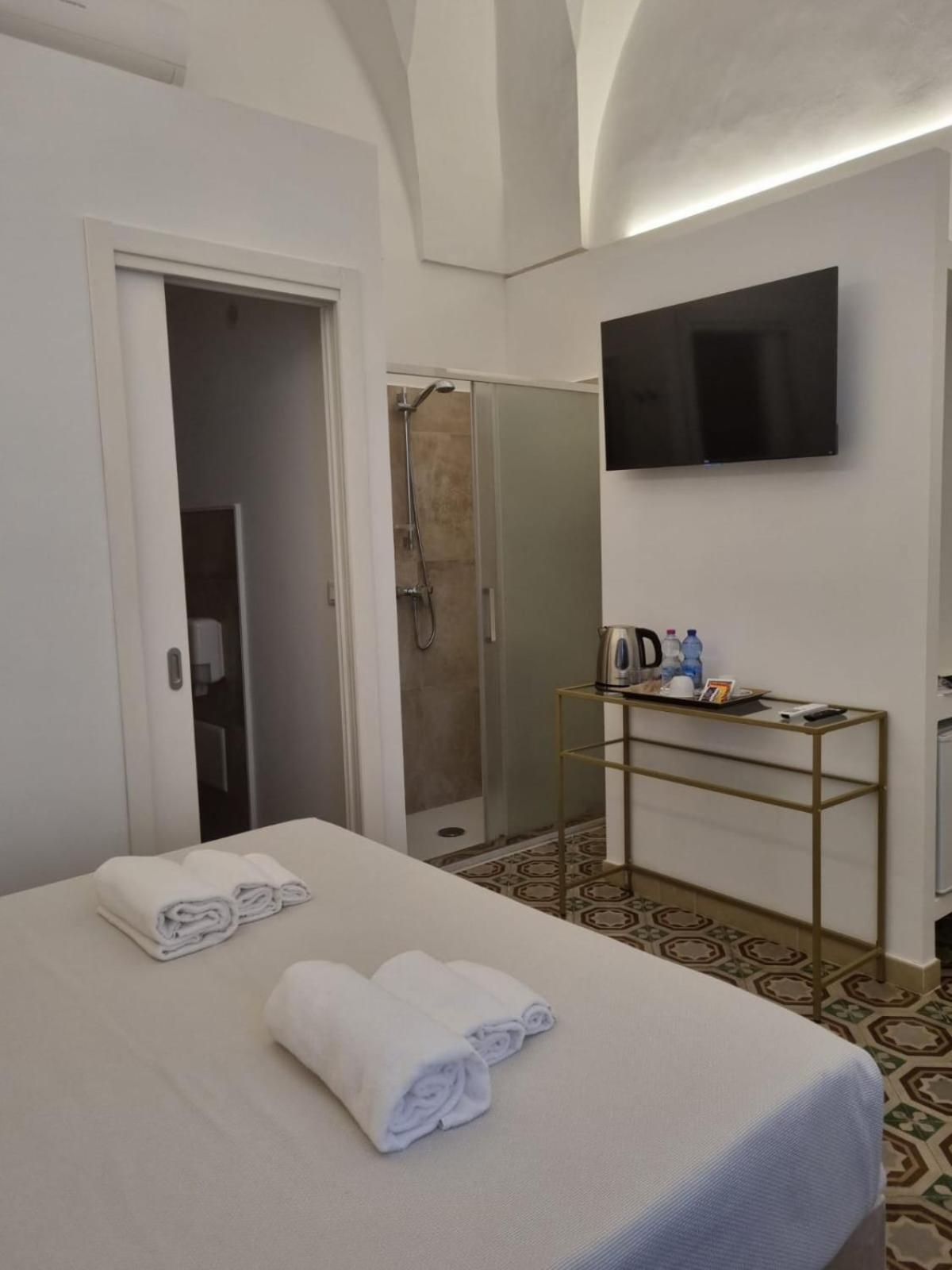 Tenuta San Nicola Guest House Novoli ภายนอก รูปภาพ